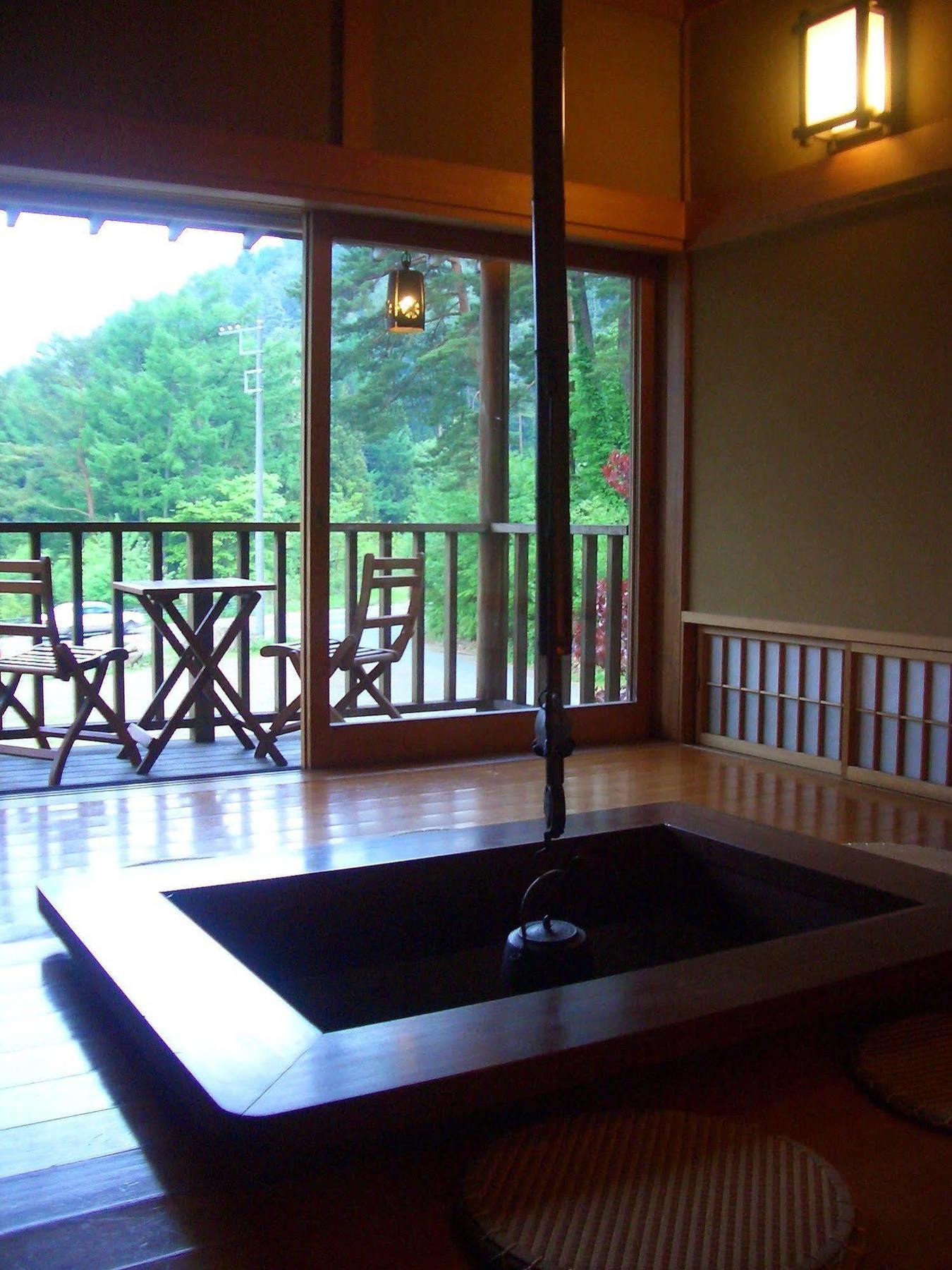 Hotel Shikitei à Fujiyoshida Extérieur photo