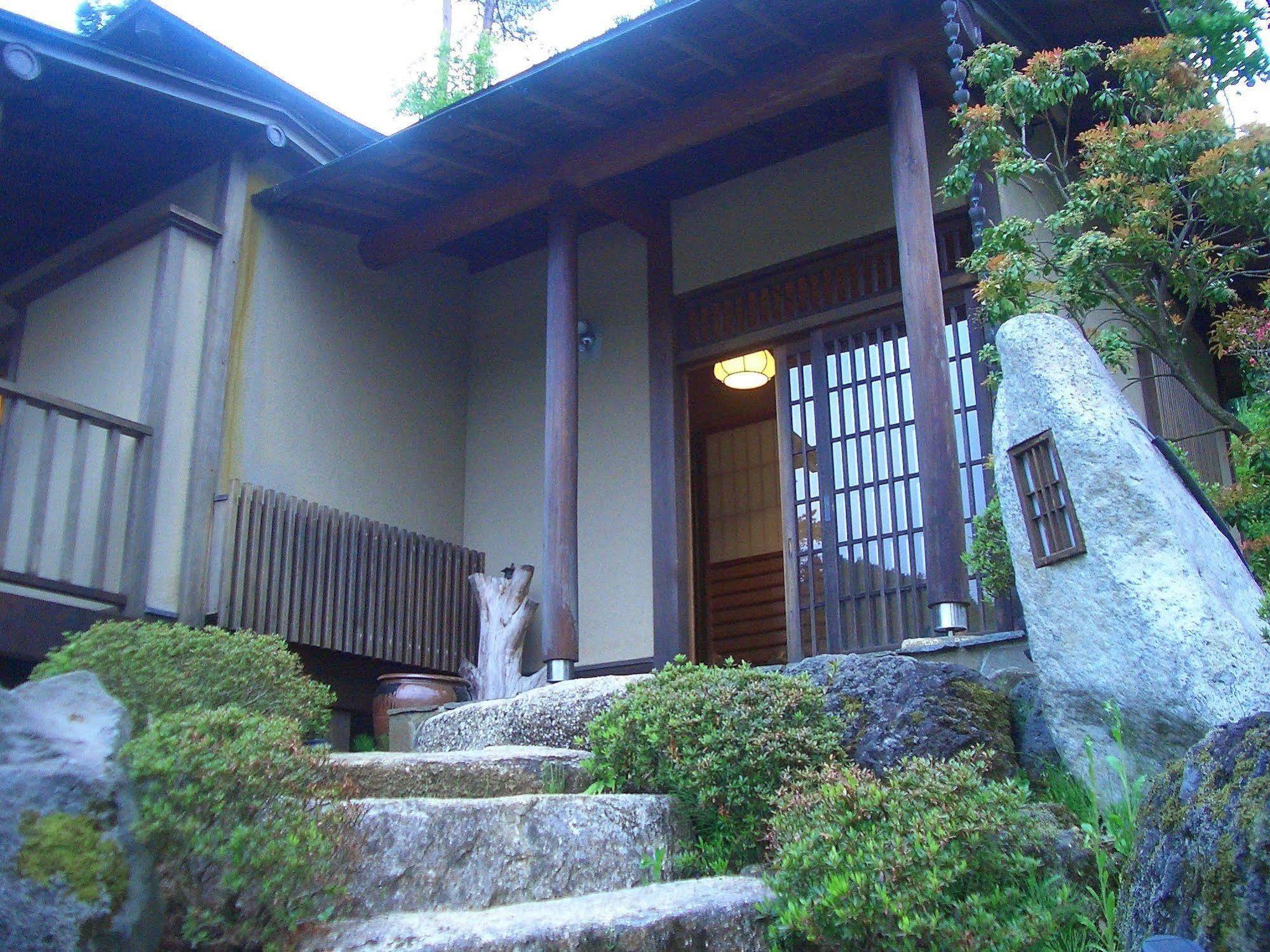 Hotel Shikitei à Fujiyoshida Extérieur photo